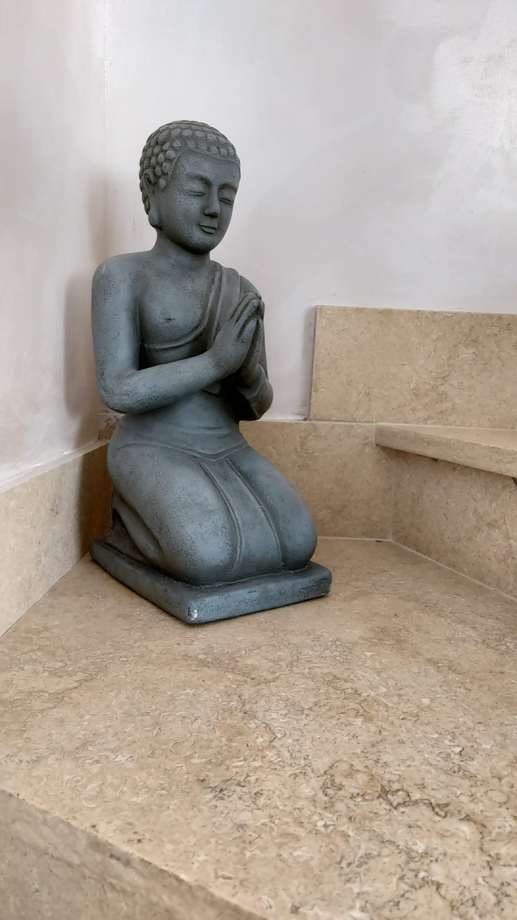 Allestimento con vasi e fioriere Faraone Vasi a Napoli - progetto 23