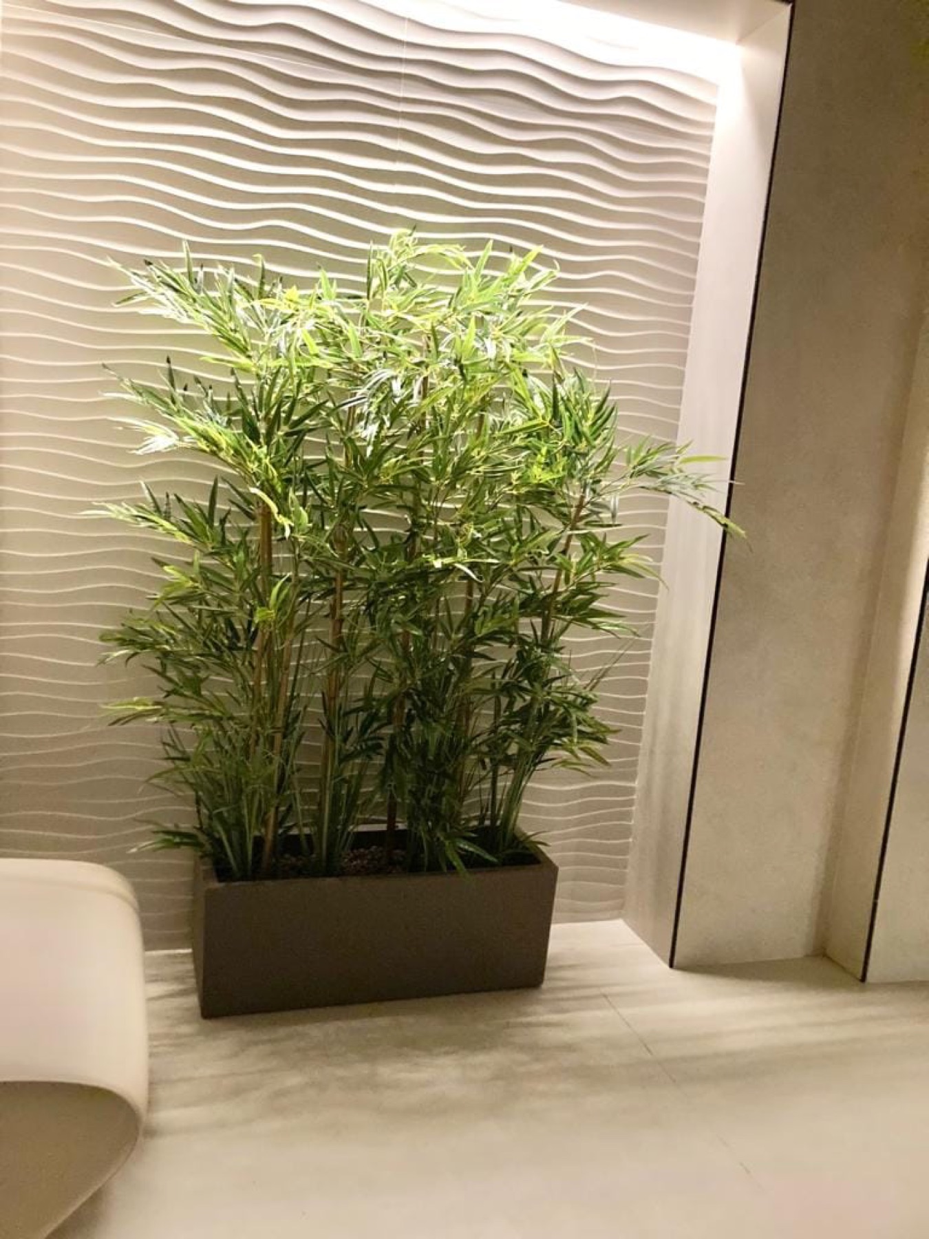 Allestimento con vasi e fioriere Faraone Vasi a Napoli - progetto 36